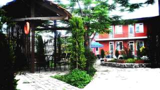 Гостевой дом Pavillion Guest House Батуми Двухместный номер с 1 кроватью и собственной ванной комнатой-12