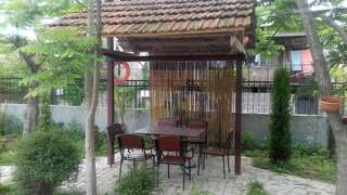 Гостевой дом Pavillion Guest House Батуми Двухместный номер с 1 кроватью и собственной ванной комнатой-8