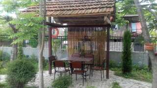 Гостевой дом Pavillion Guest House Батуми Двухместный номер с 1 кроватью и собственной ванной комнатой-28
