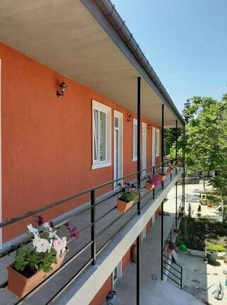 Гостевой дом Pavillion Guest House Батуми Двухместный номер с 1 кроватью и собственной ванной комнатой-50